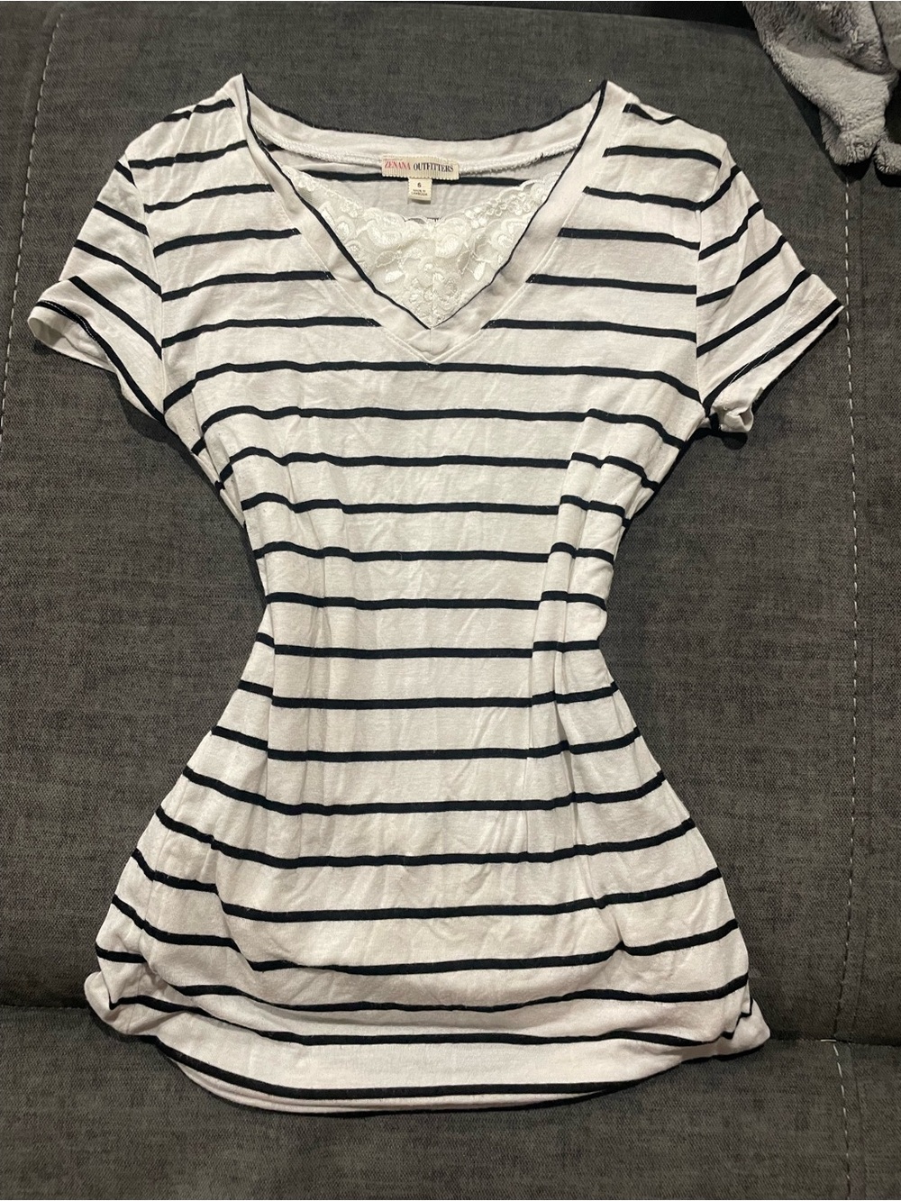Zenana Outfitters White & Black Striped V‑Neck Tee